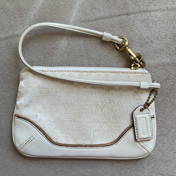Coach Wristlet - Picture 1 of 8